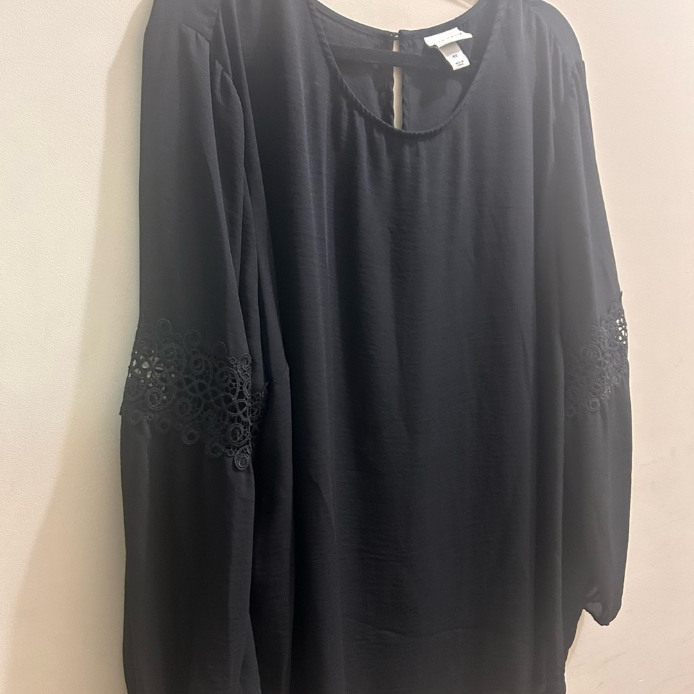 Women’s Ava & ViV Elegant Black Women's Top. Size 4X